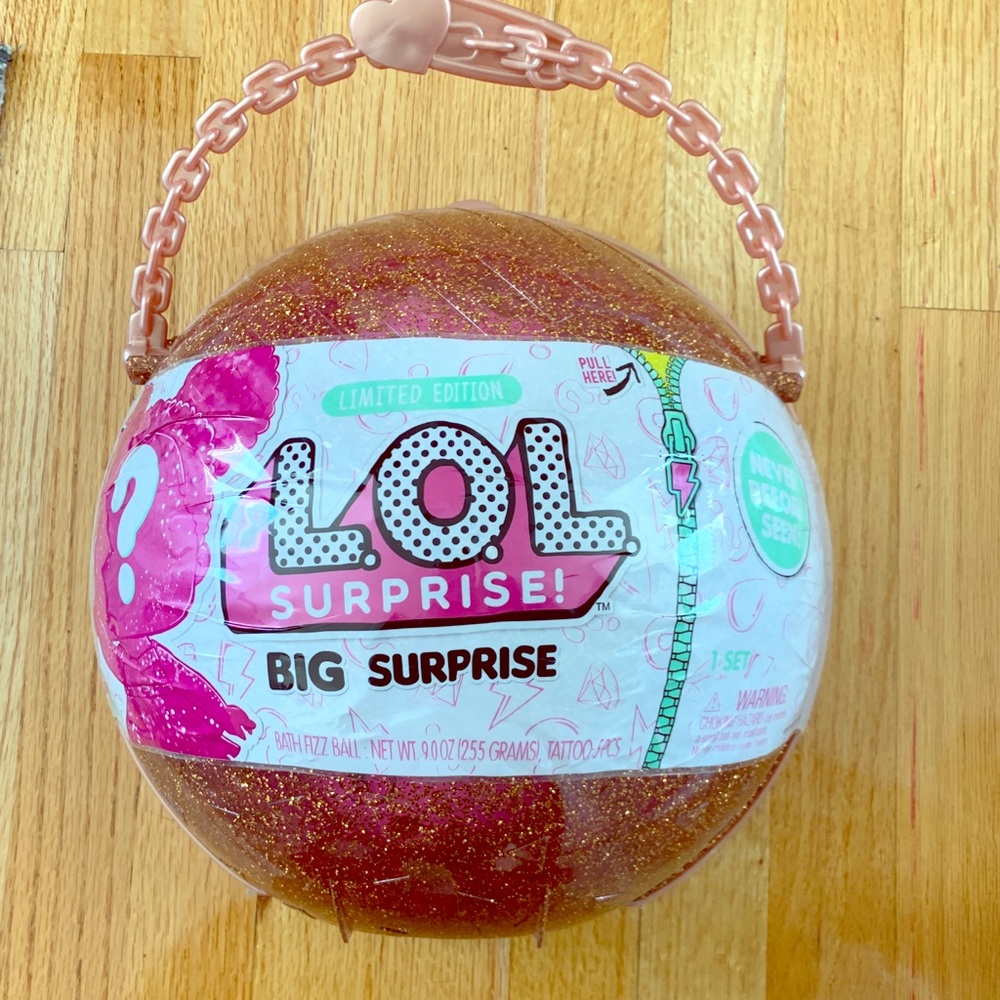 LOL Big Surprise-UNOPENED Big Gold Ball.
